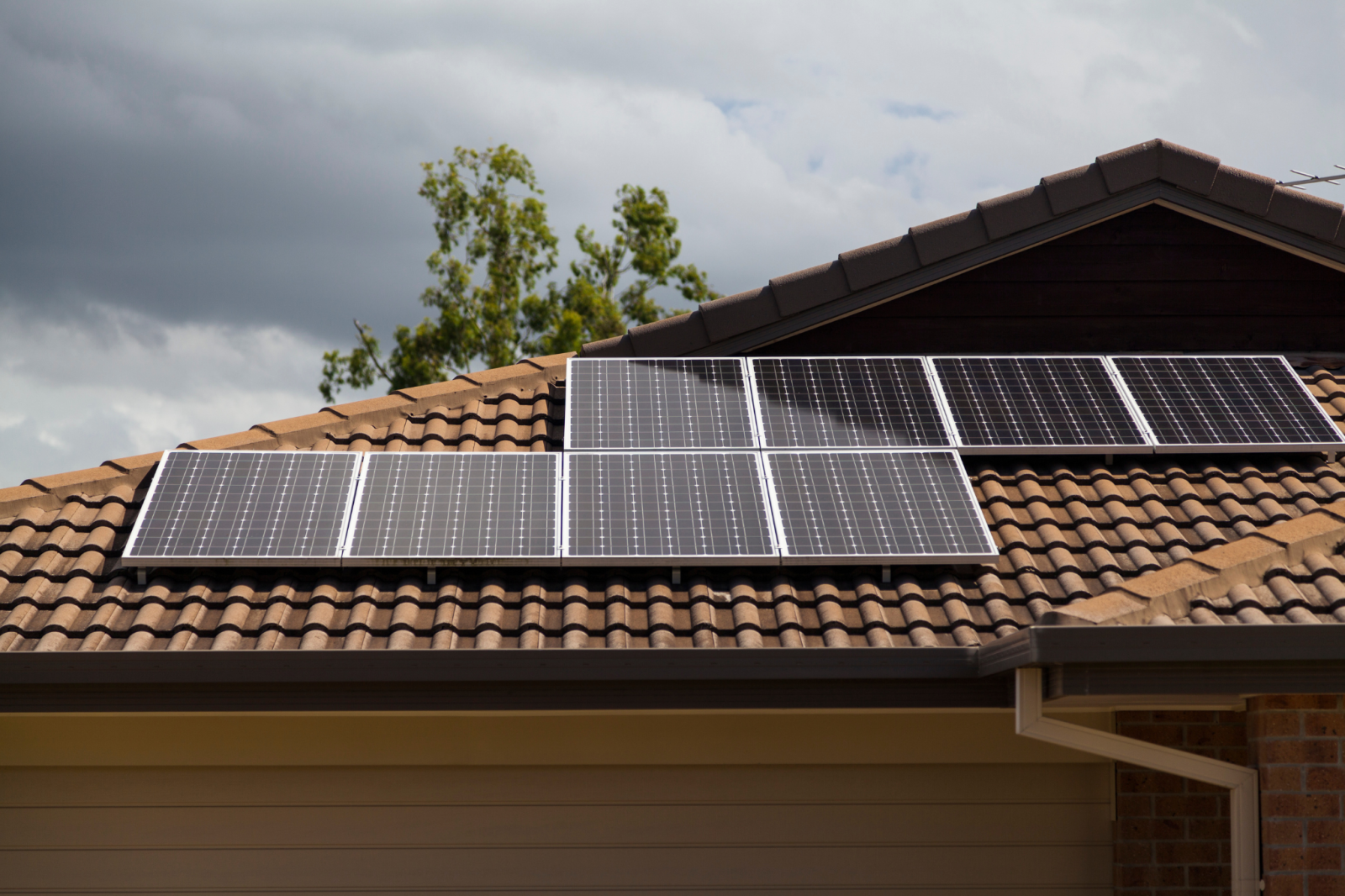 Comment fonctionnent les panneaux solaires photovoltaïques dans un logement à Toulouse ?