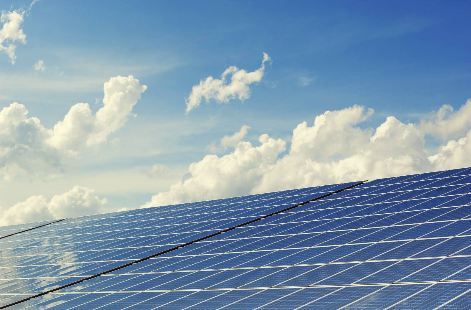 Entretenir ses panneaux solaires photovoltaïques pour assurer la pérennité à Toulouse