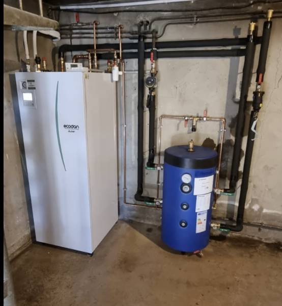 Une pompe à chaleur Mitsubishi Electric Ecodan Inverter Duo installée dans une maison à Toulouse